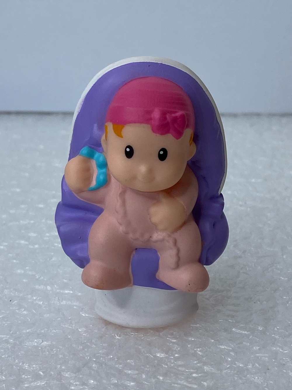 Little People Baby Girl Figure in Pink Sleeper
Purple Carrier Seat / Car Seat